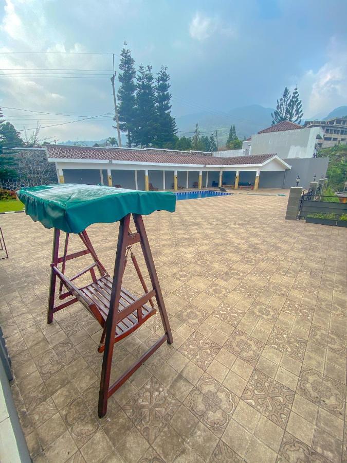 Villa Andalus 3 Puncak Exterior photo