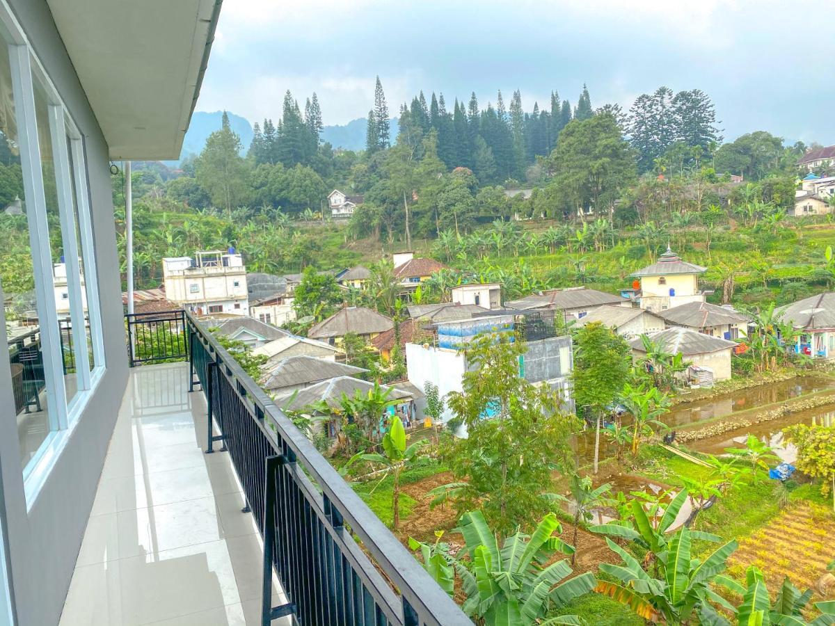 Villa Andalus 3 Puncak Exterior photo