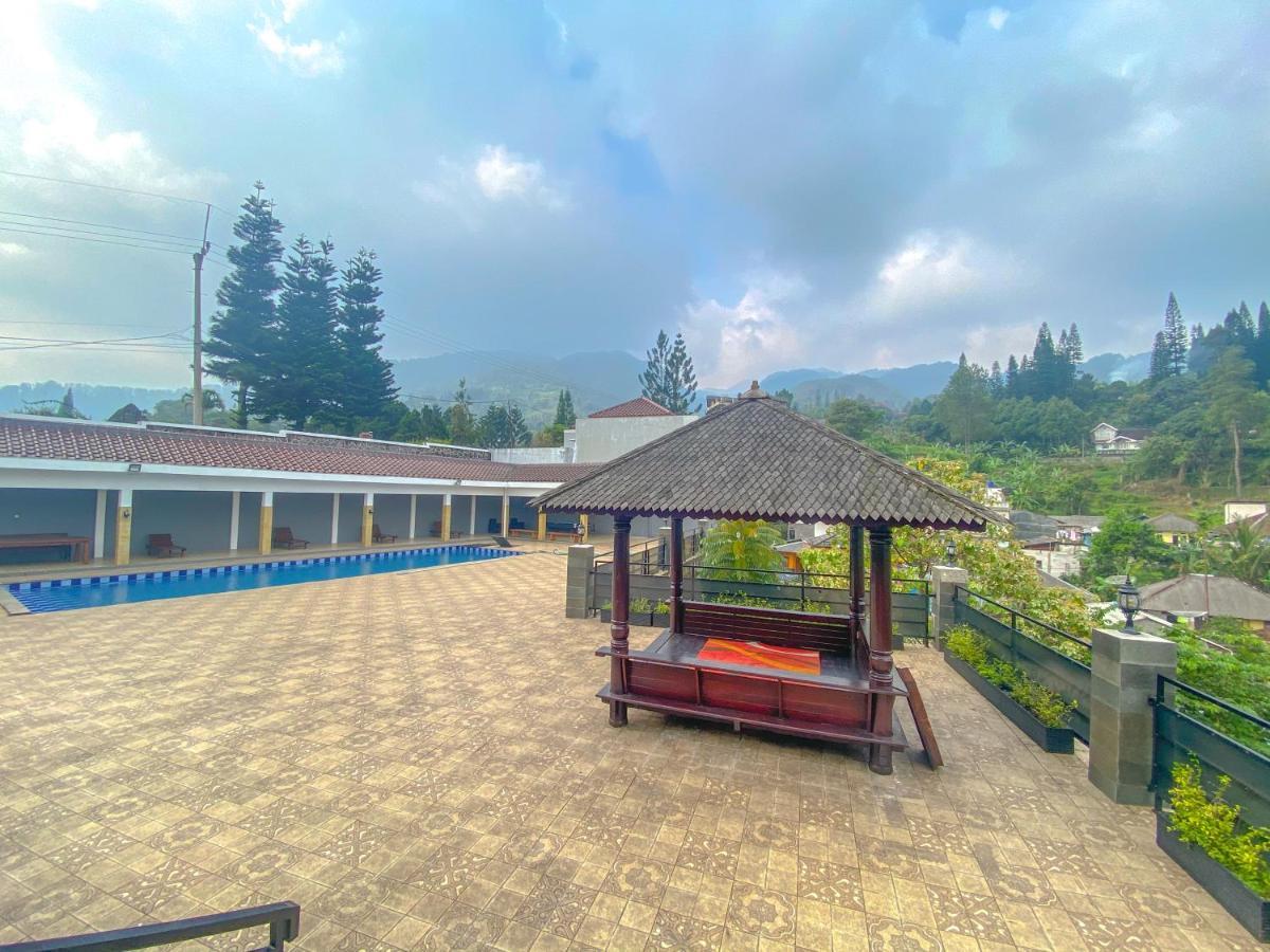 Villa Andalus 3 Puncak Exterior photo